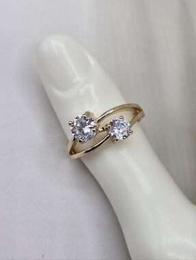 Swarovski Crystal Elements Gold Statement Ring Size 8.75 Clear Bridal Casual